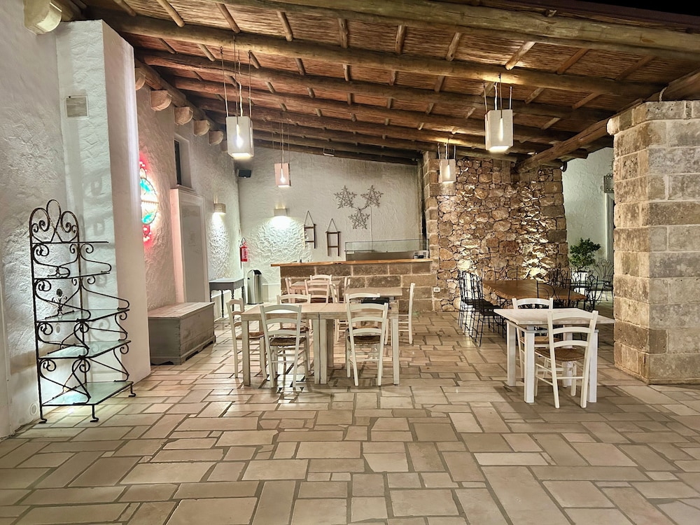 Masseria Le Mandorle 36/50