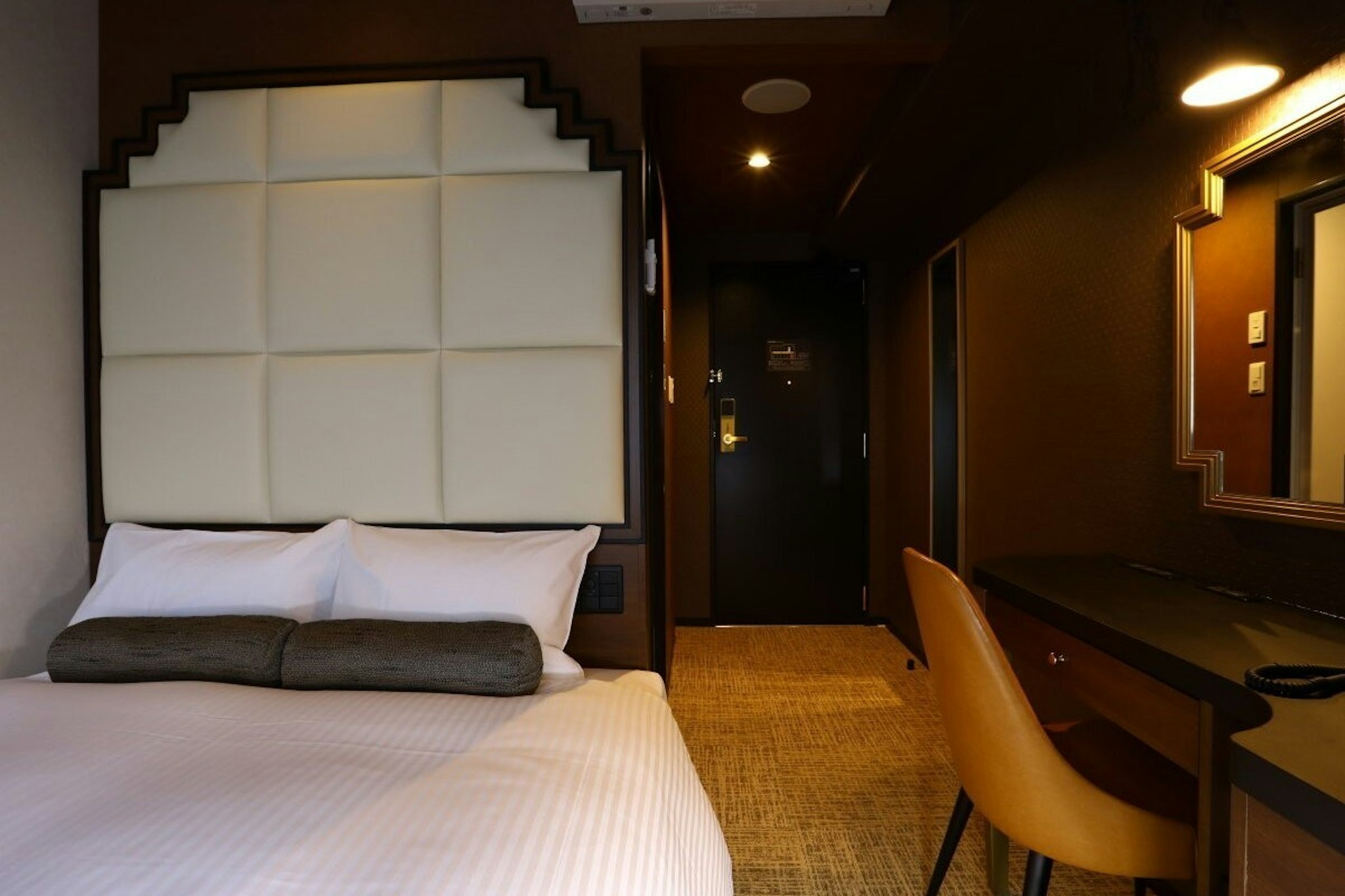 Room, Double Bed