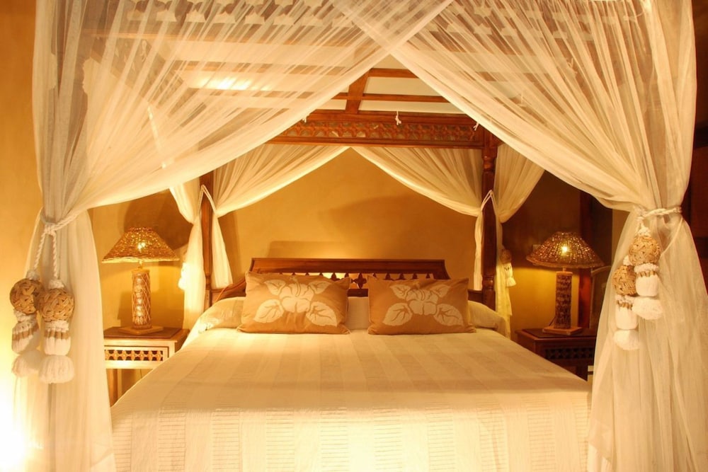 RUMOURS LUXURY VILLAS & SPA 16/60