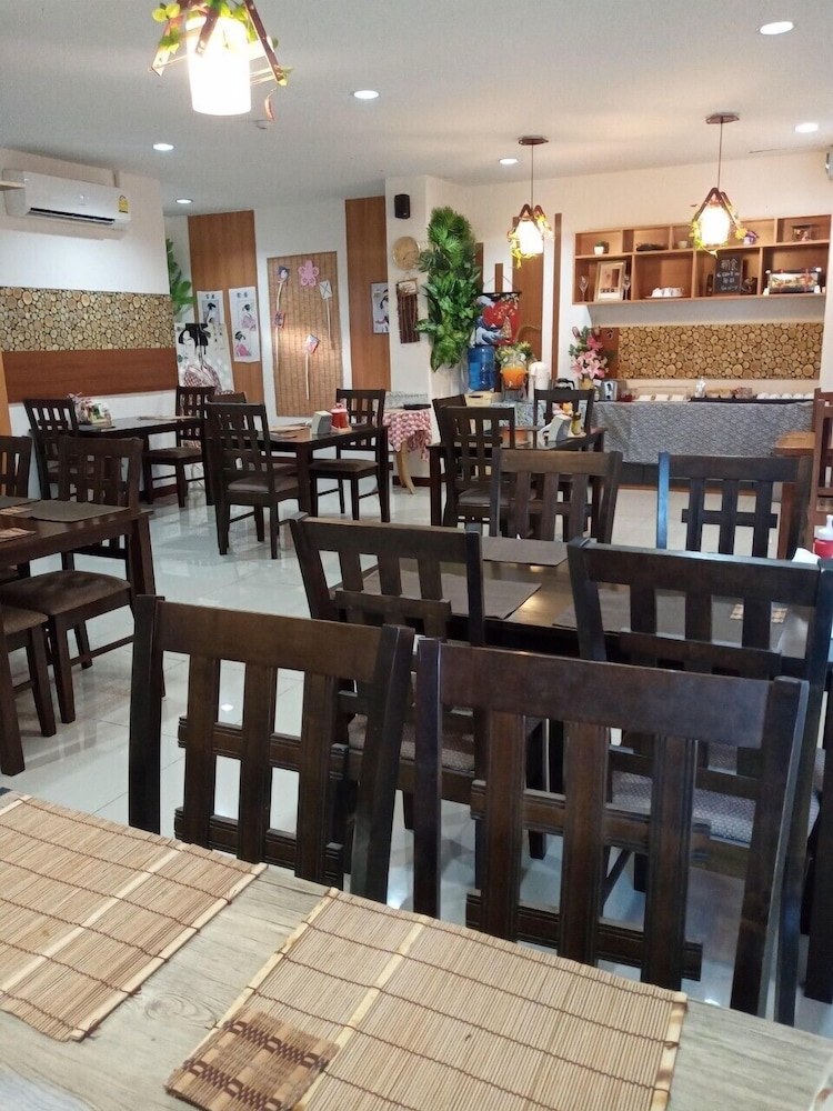 Sakura Boutique Hotel And Residence 29/38