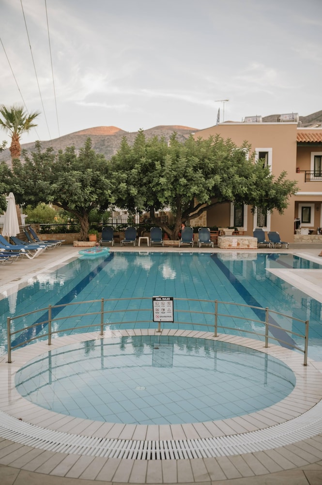 Dionysos Apartments And Studios 44/61