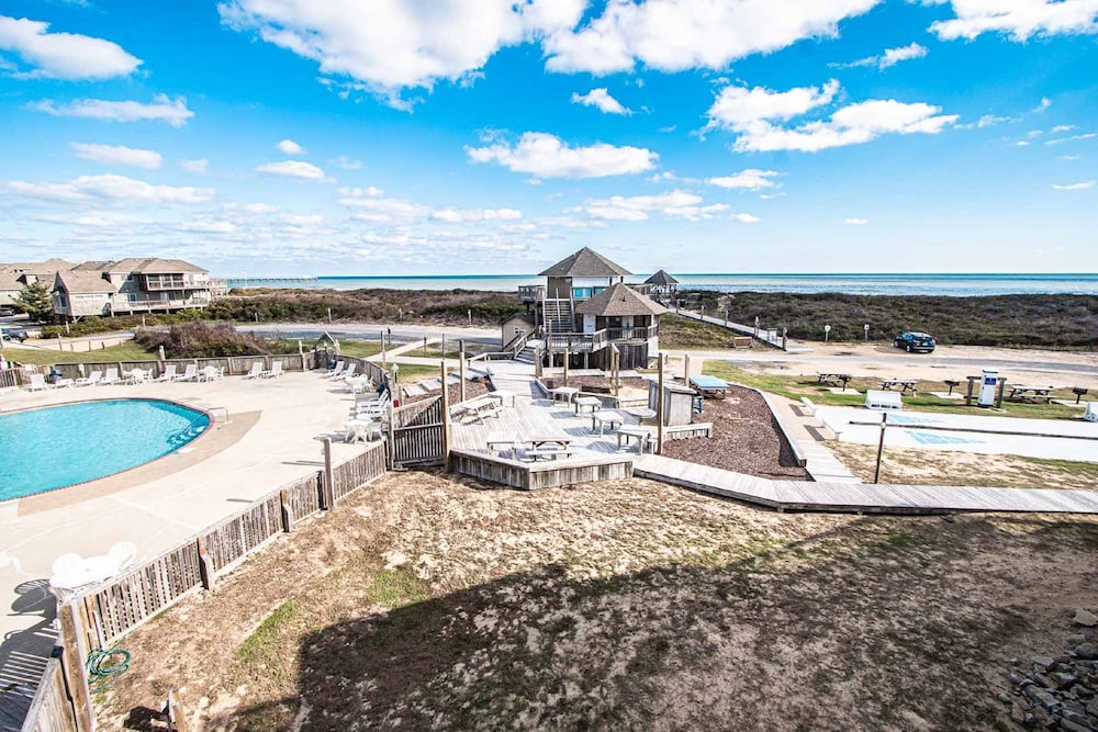 Barrier Island Station at Duck 44/47