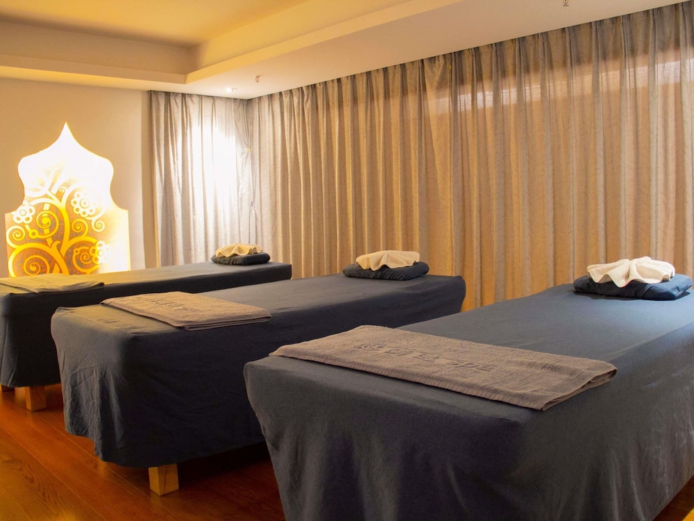 Grand Mercure Shanghai Hongqiao 41/79