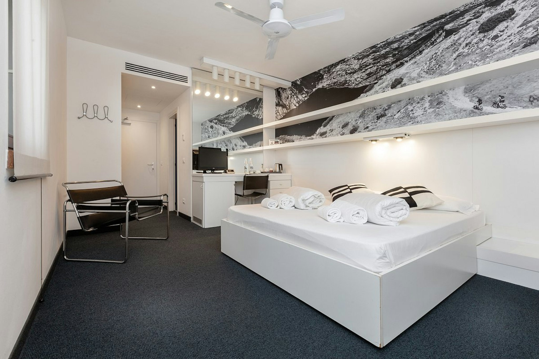 Santoni Freestyle Hotel 8/69