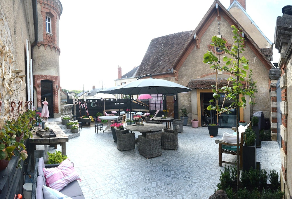 Boutique Hotel B&B Fleurie، بورجيز 37/50