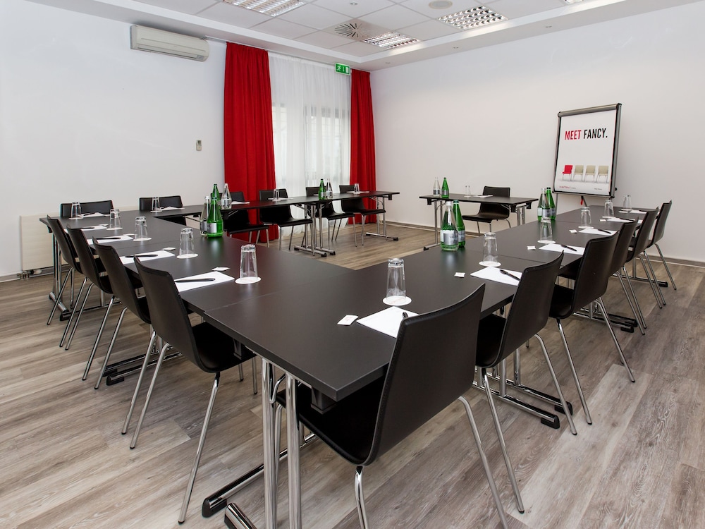 Dormero Hotel Zurich Airport 46/47