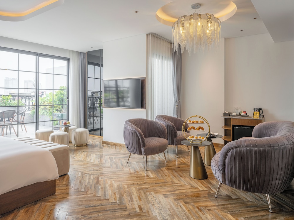 H Hotel Ha Noi 24/37