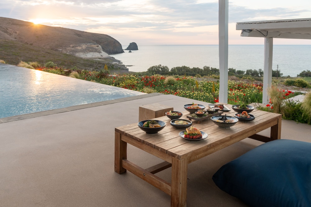Milos Breeze Boutique Hotel 33/50