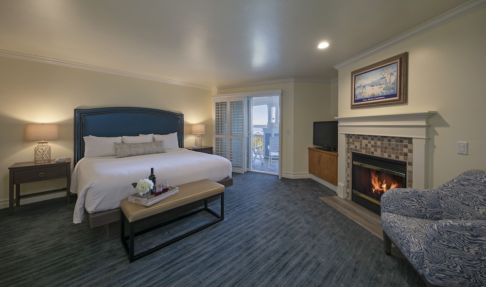 2 Bedrooms, Beach House, Suite, 1 Single and 2 Queen Beds, Ocean View
