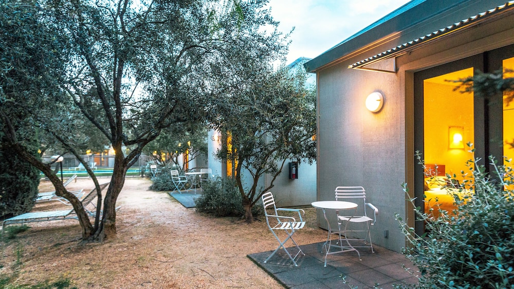 Duchamp Hotel Private Suites 22/51