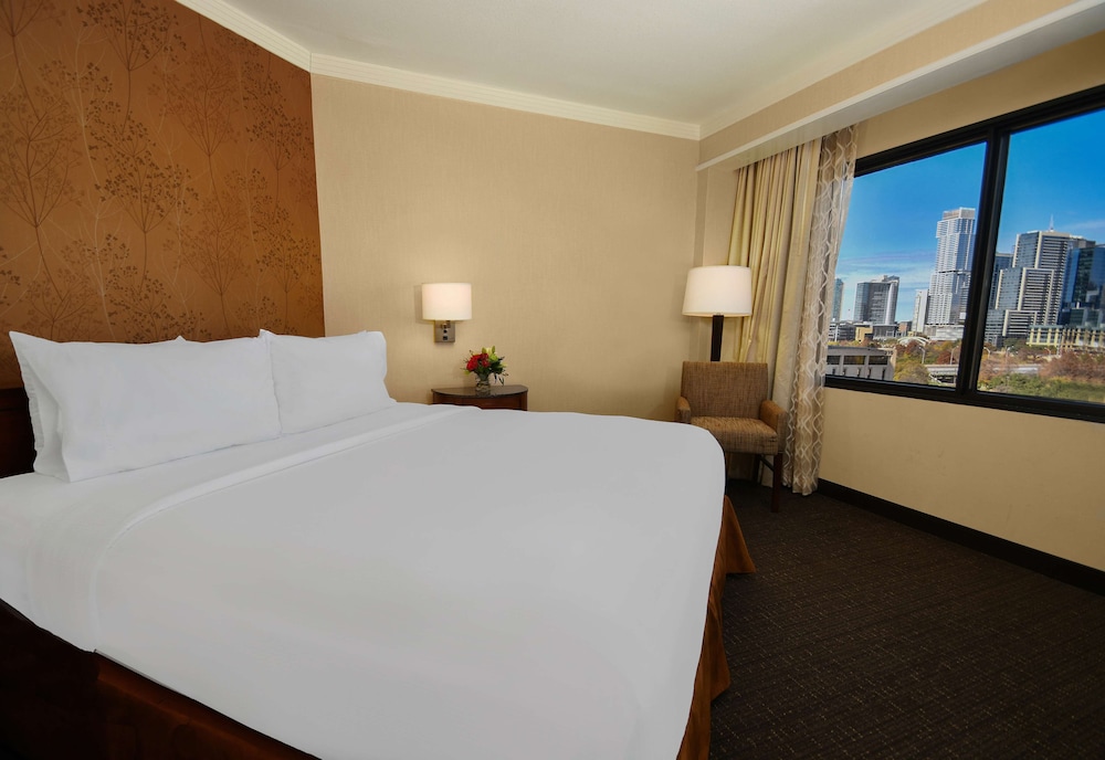 Suite, King Bed, City View, Sofa