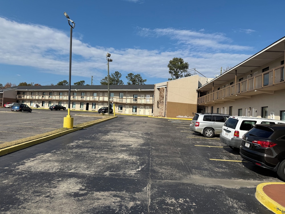 Budgetel Inn and Suites Fort Gordon Augusta 34/50