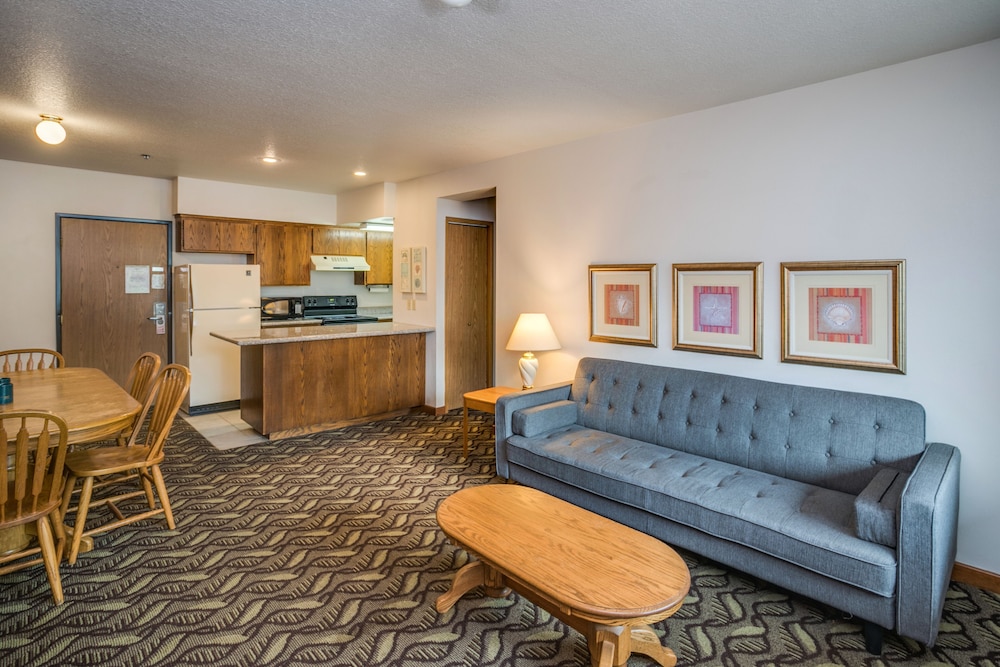Adobe Resort 48/73