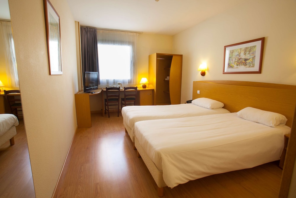 Travelodge Alicante Puerto 22/82