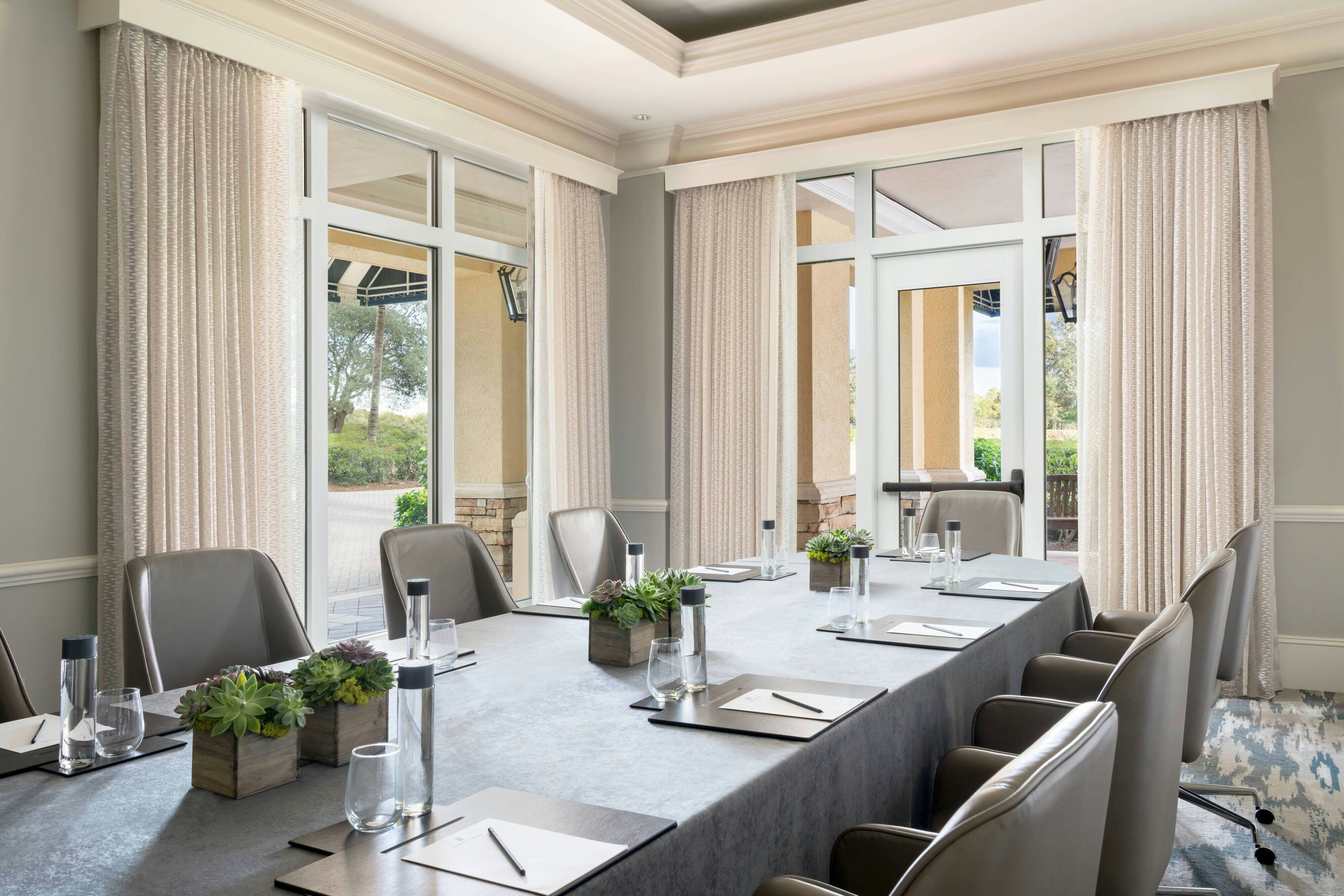 The Ritz-Carlton Naples, Tiburon 43/67