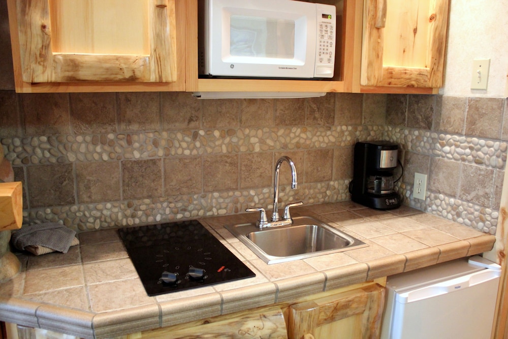Spirit Lake Lodge and Snowmobile Rentals 49/63
