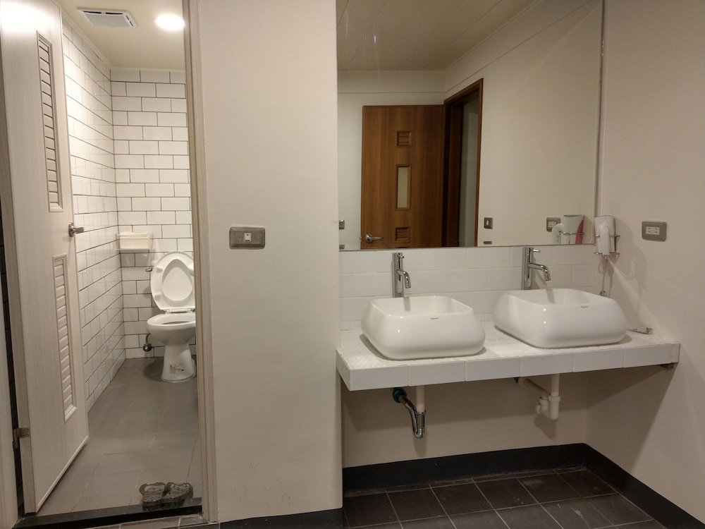 Mini Voyage Hostel Hualian 66/67