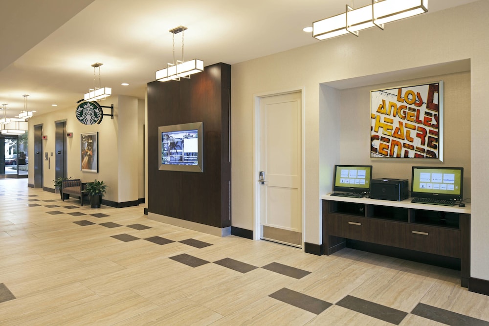 Residence Inn by Marriott Los Angeles LAX/Century Boulevard 8/51