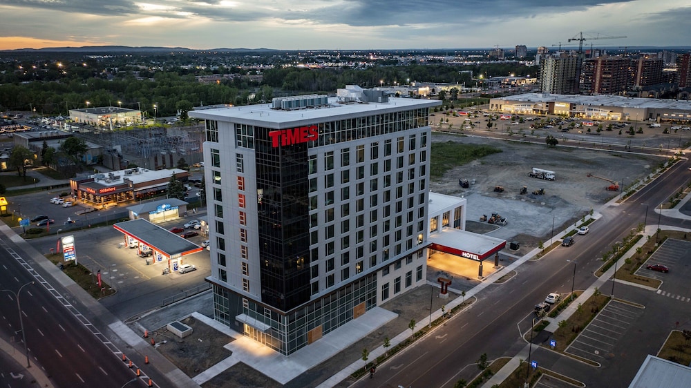 Grand Times Hotel Laval - Centropolis 1/32