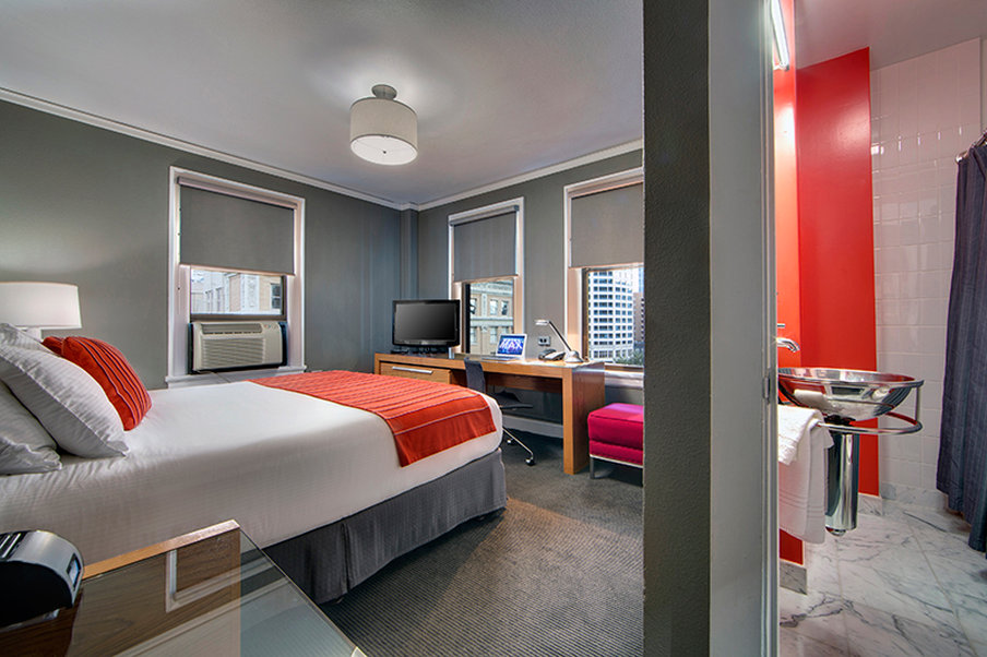 Hotel Max 6/15