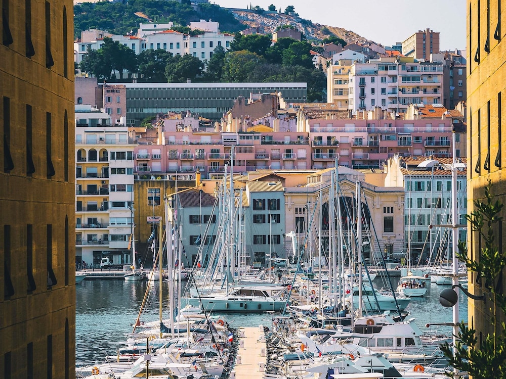 Hotel Mercure Marseille Canebiere Vieux-Port 5/62