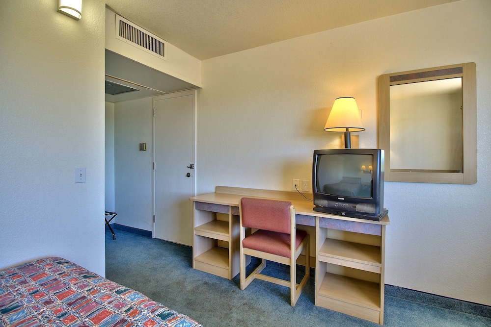 Motel6 Douglas, AZ 40/59