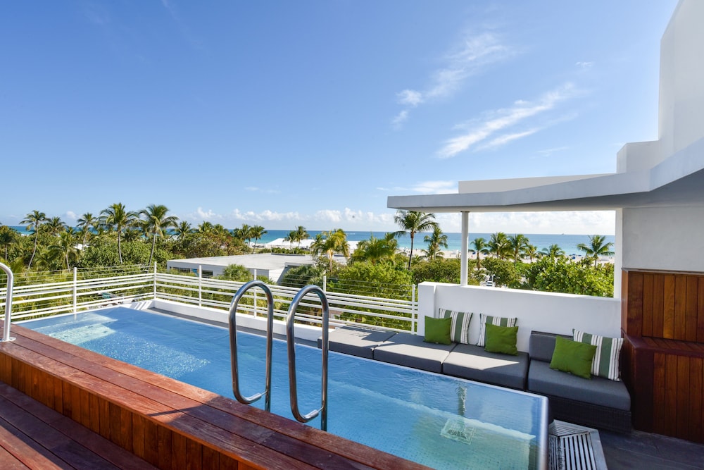 Hotel Breakwater South Beach 25/50