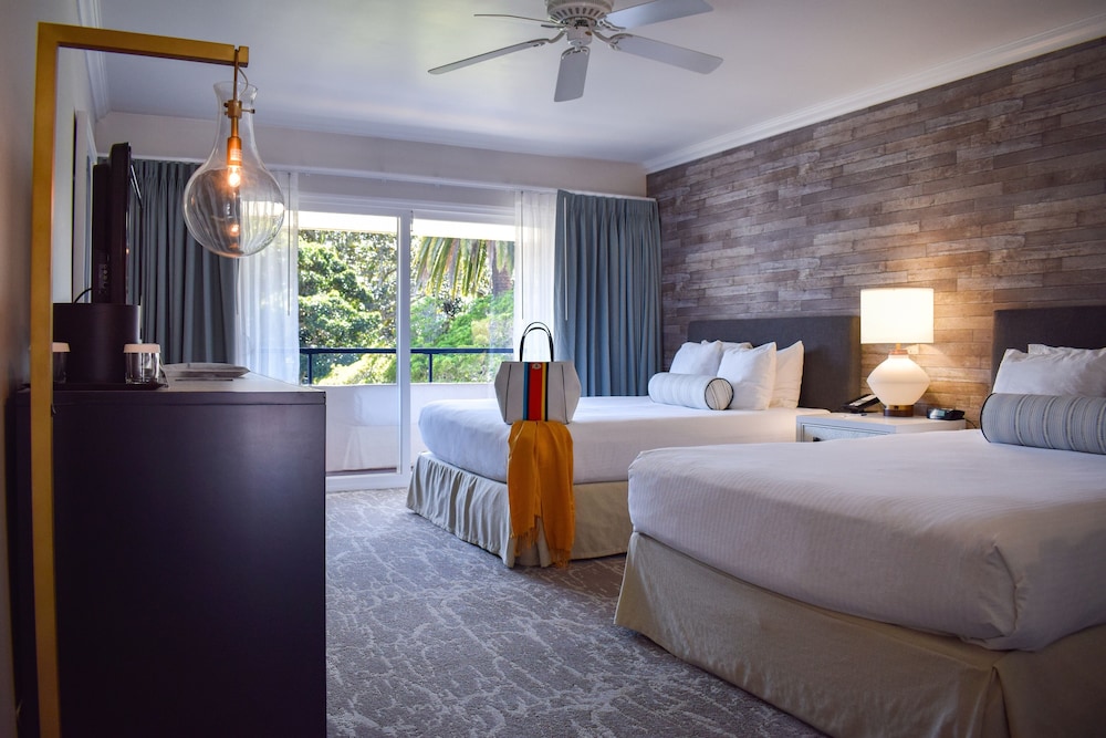 Beachside Inn 30/71