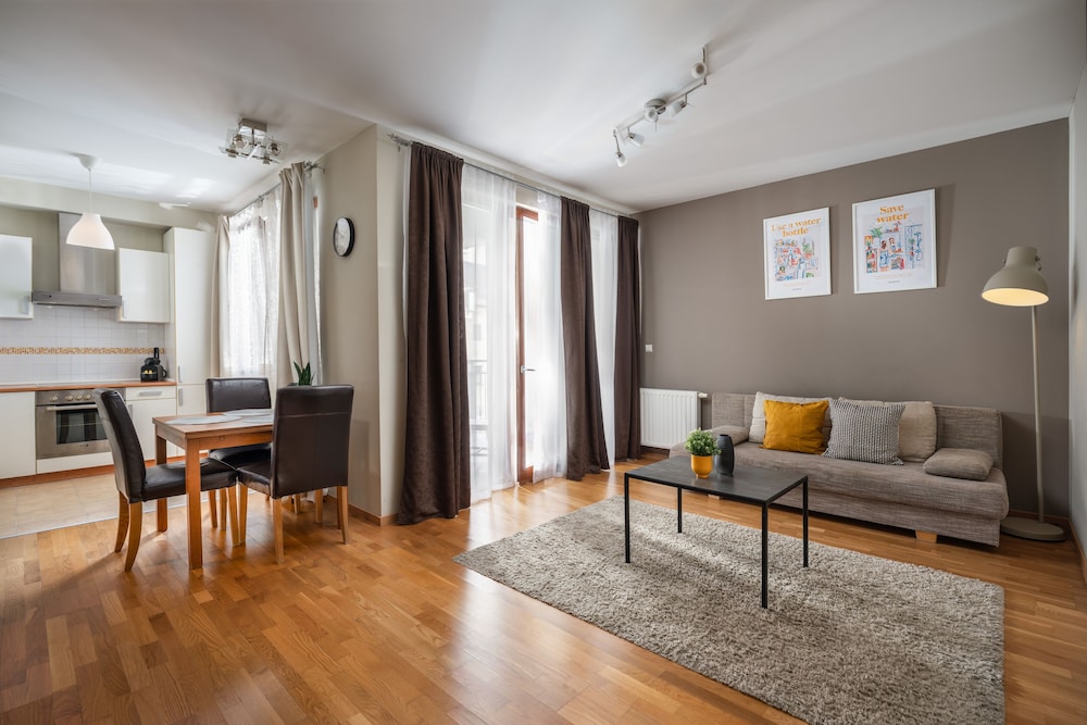 Central Passage Apartments 39/72
