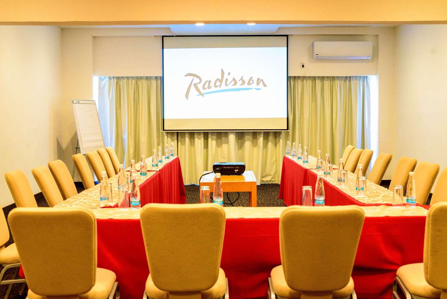 Radisson Hotel Tapatio Guadalajara 5/9