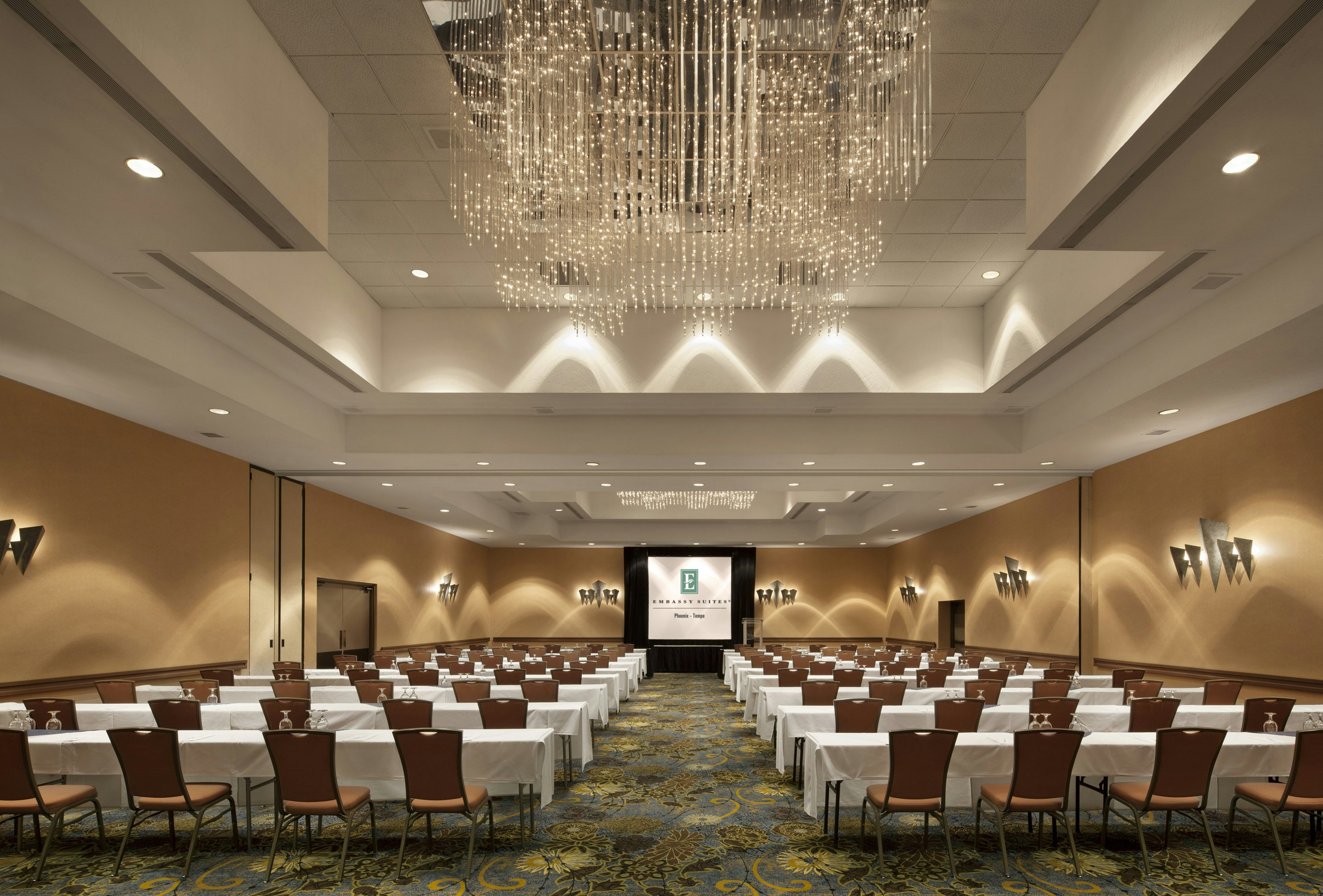 Embassy Suites by Hilton Phoenix Tempe 48/56