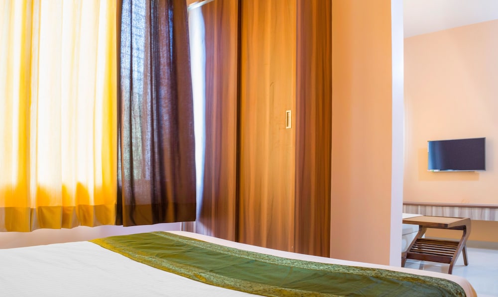 Treebo Naunidh Suites 5/23