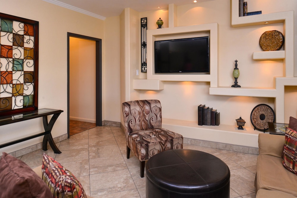 3 Palms Tucson North Foothills 40/57