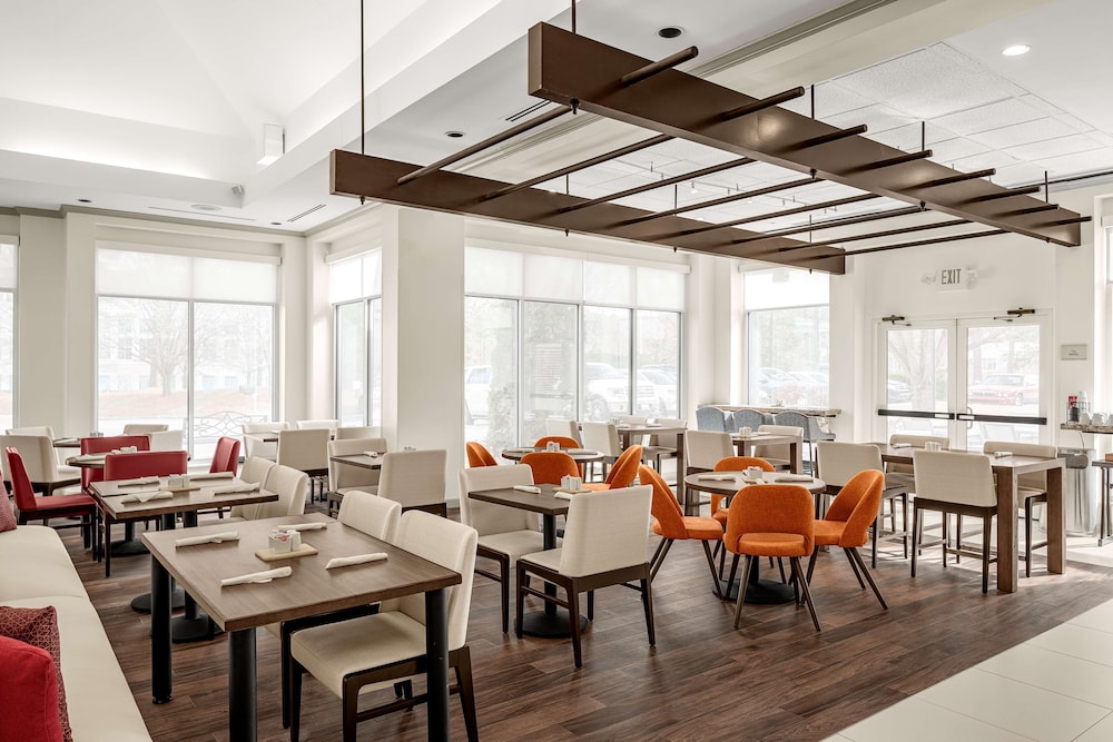 Hilton Garden Inn Raleigh-Durham Airport 32/42