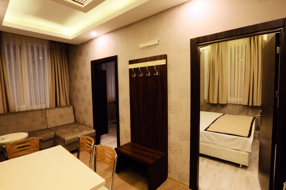 Azd House Hotel 33/50