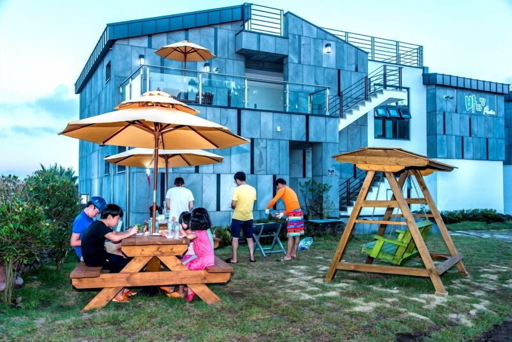 Sea & Wave Pension 26/45