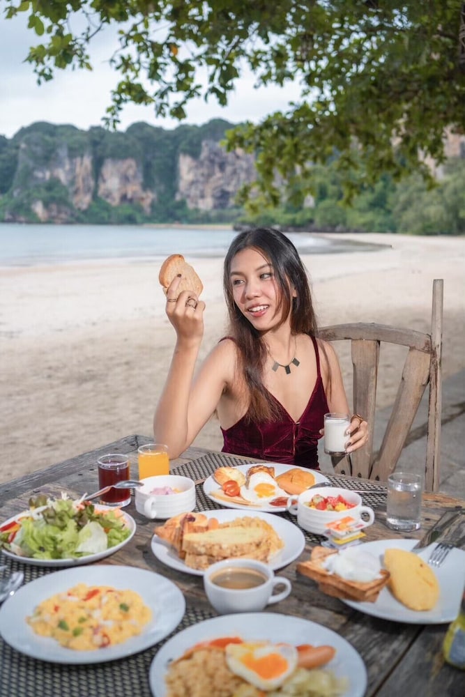 Sand Sea Resort Railay Beach 74/81