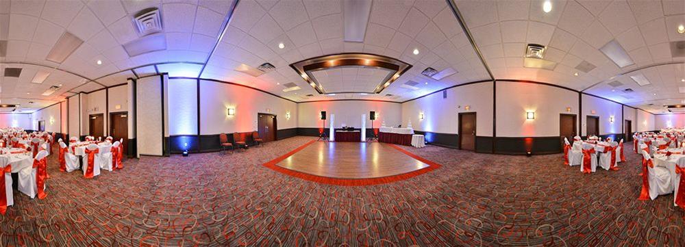 Radisson Hotel Madison 40/43