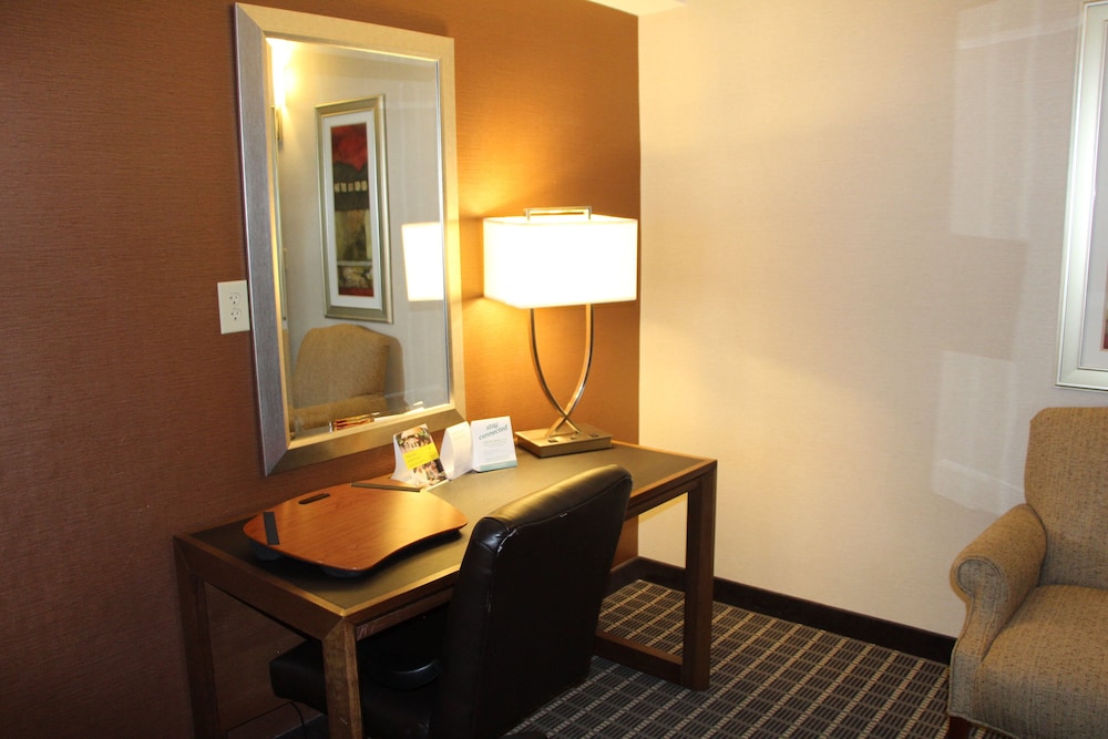 DoubleTree by Hilton Buena Park 41/57