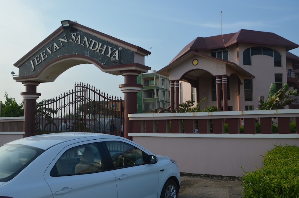 Hotel Jeevan Sandhya 2/22