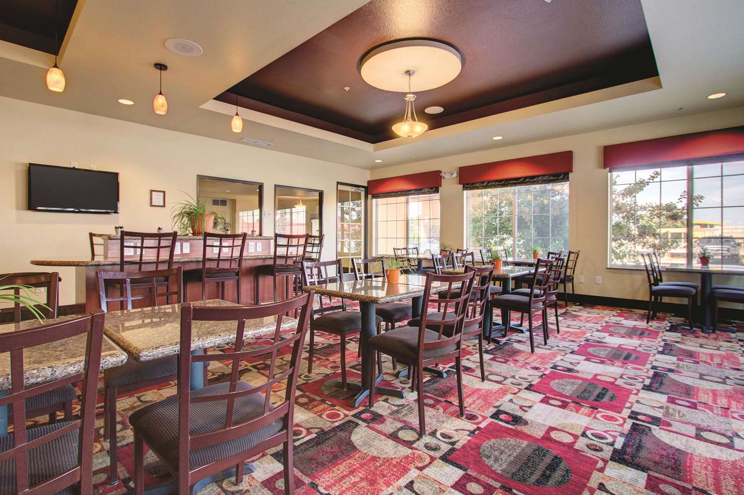 La Quinta Inn & Suites by Wyndham Denver Gateway Park 28/33