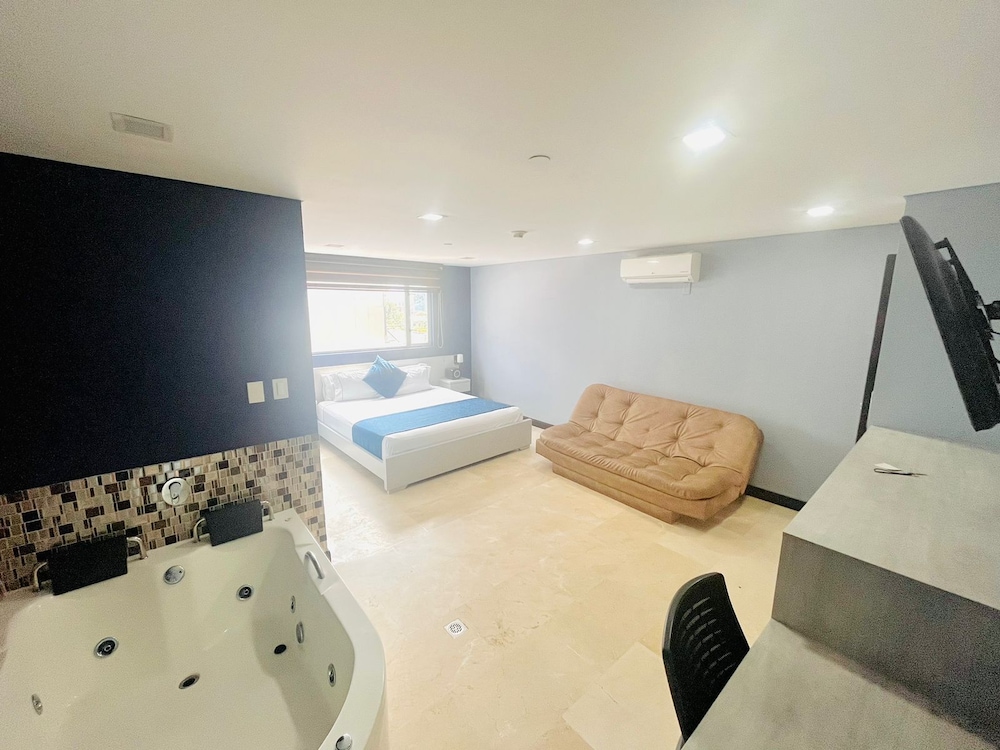 HOTEL LLERAS 10 41/63