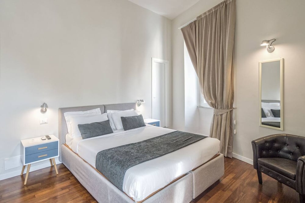 Little Queen Relais 25/48
