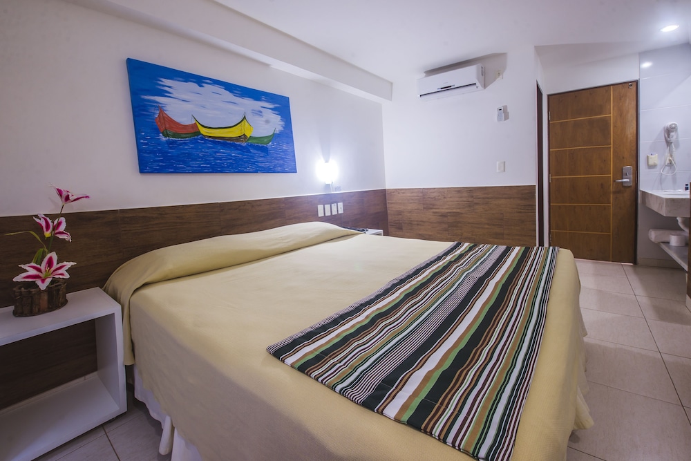 DELUXE, DOUBLE BED