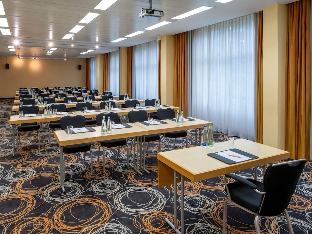 Movenpick Nuremberg Airport 70/75