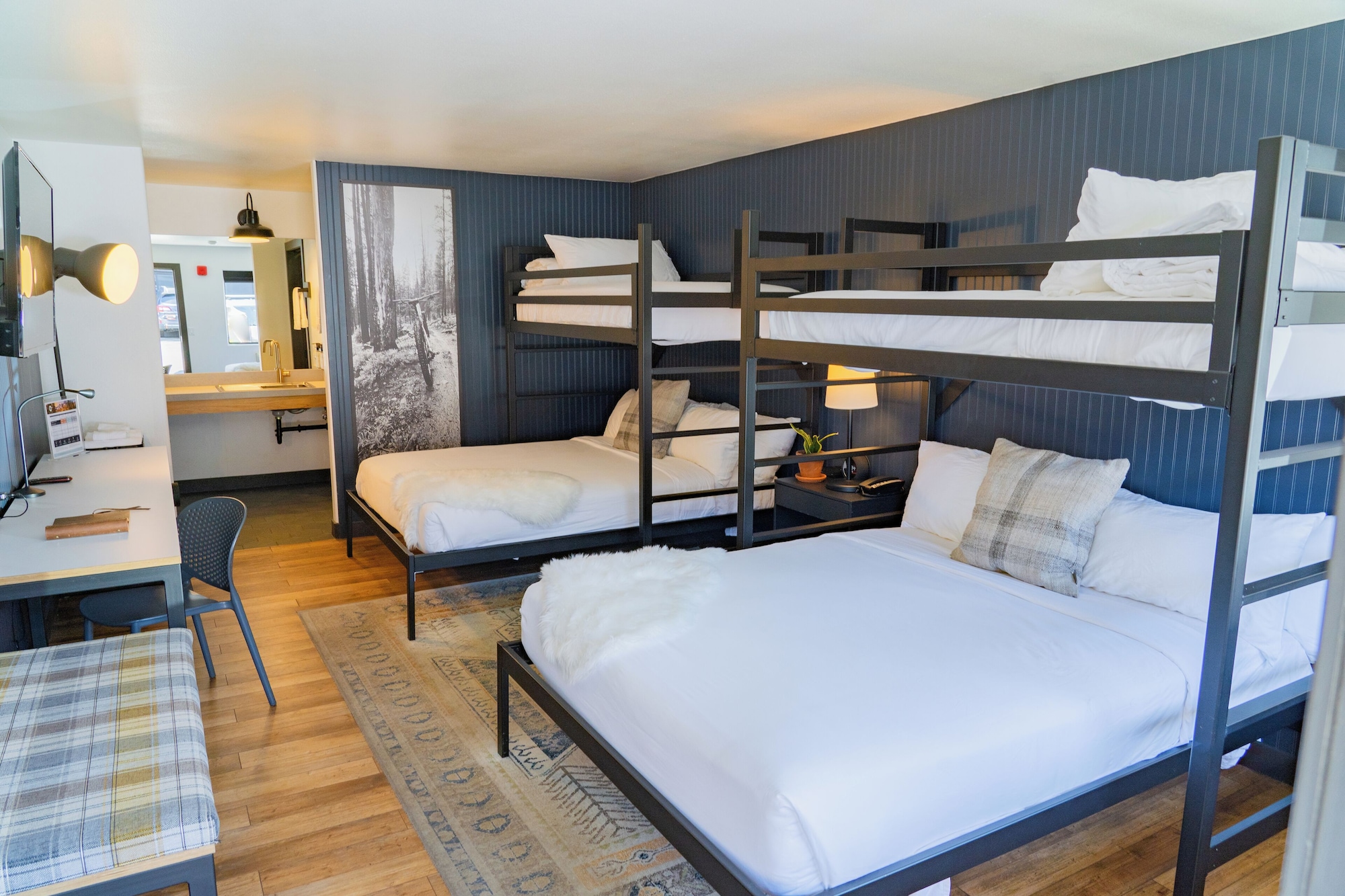 Room at Gravity Haus Winter Park, WINTER PARK - CO
