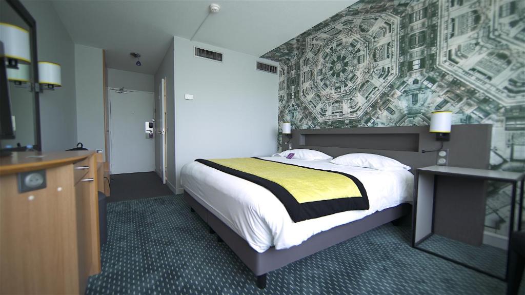 Premium, Double Bed