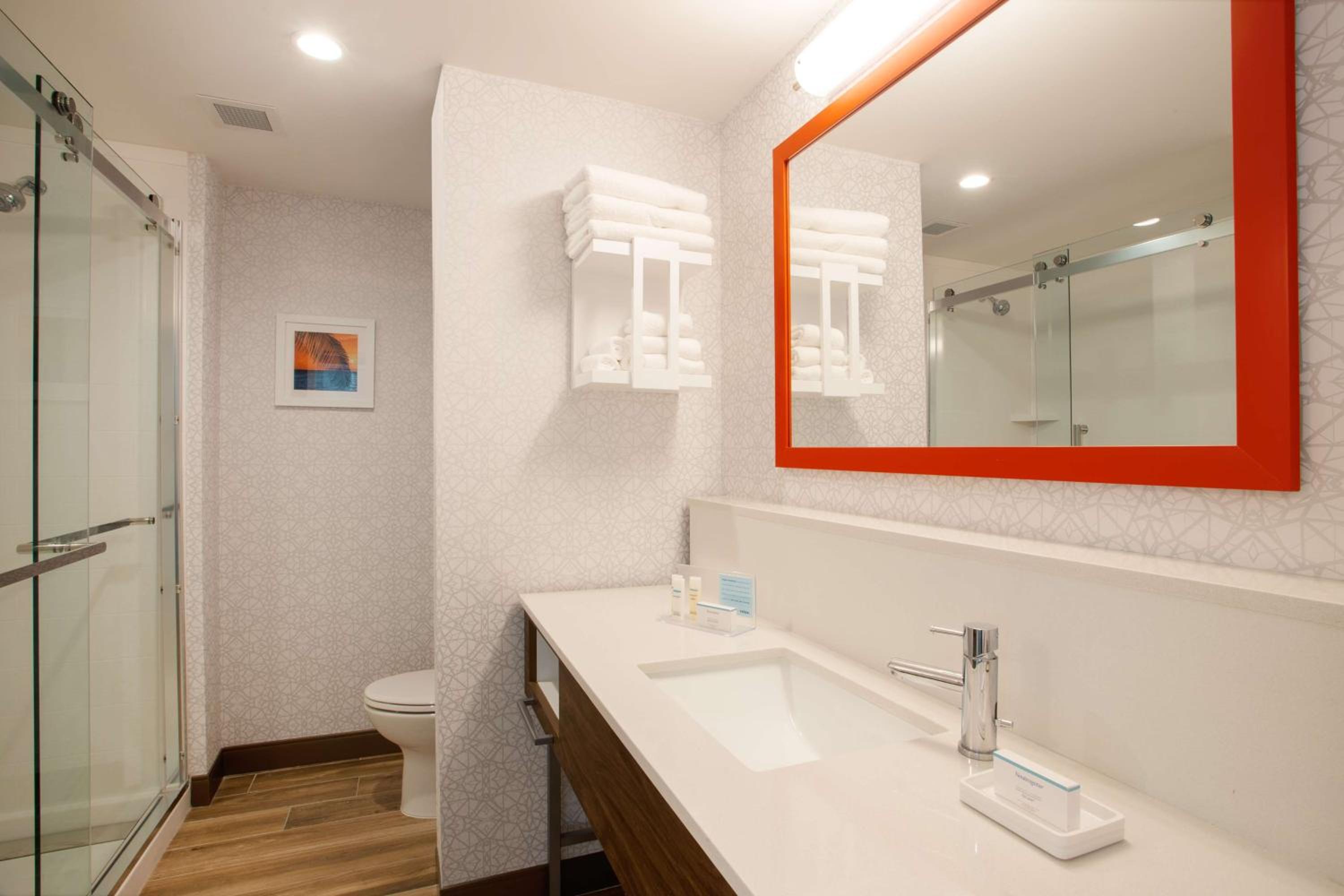 Studio, Suite, King Bed, Sofa, Accessible, Hampton Inn Suites North Port Fl 3/4