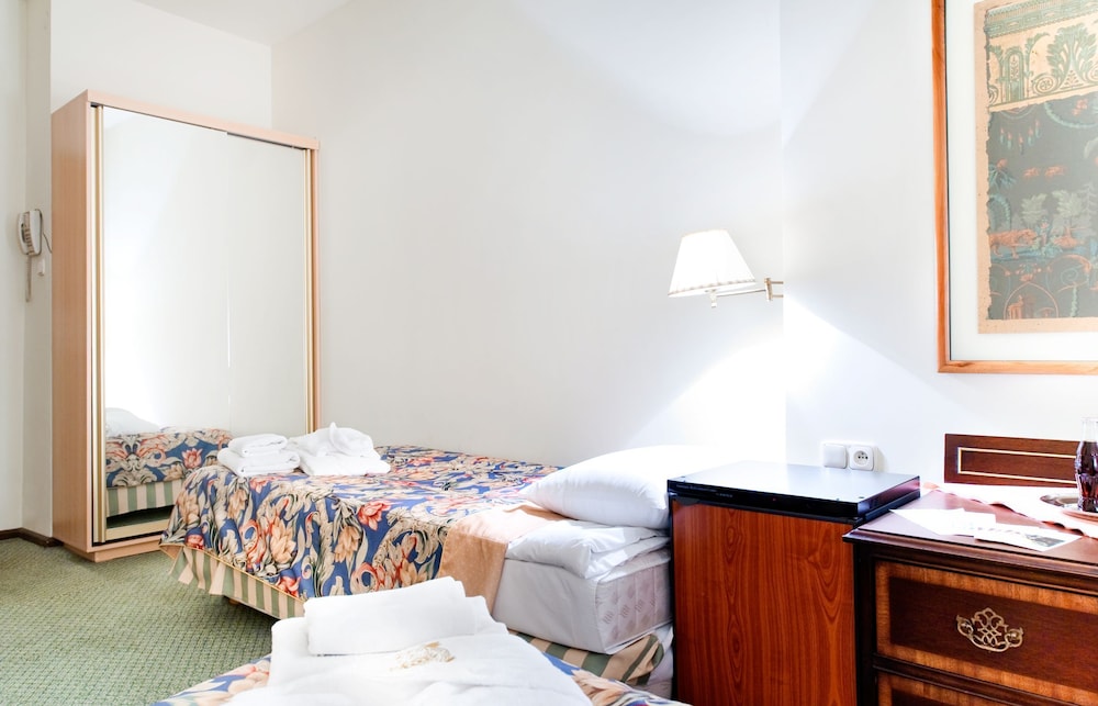 Aparthotel Miodosytnia 20/54