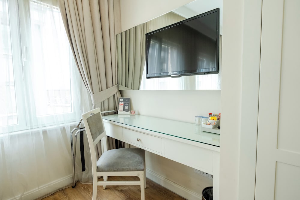 Ten Rooms Istanbul 27/47
